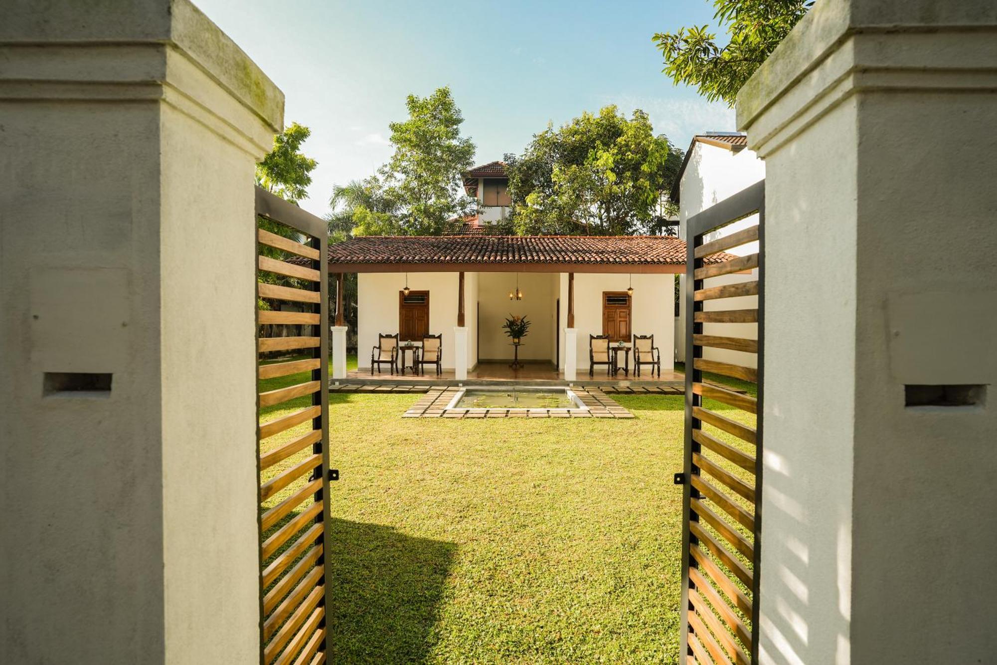 Summer House - Private Villa Close To International Airport Bia ジャ・エラ エクステリア 写真